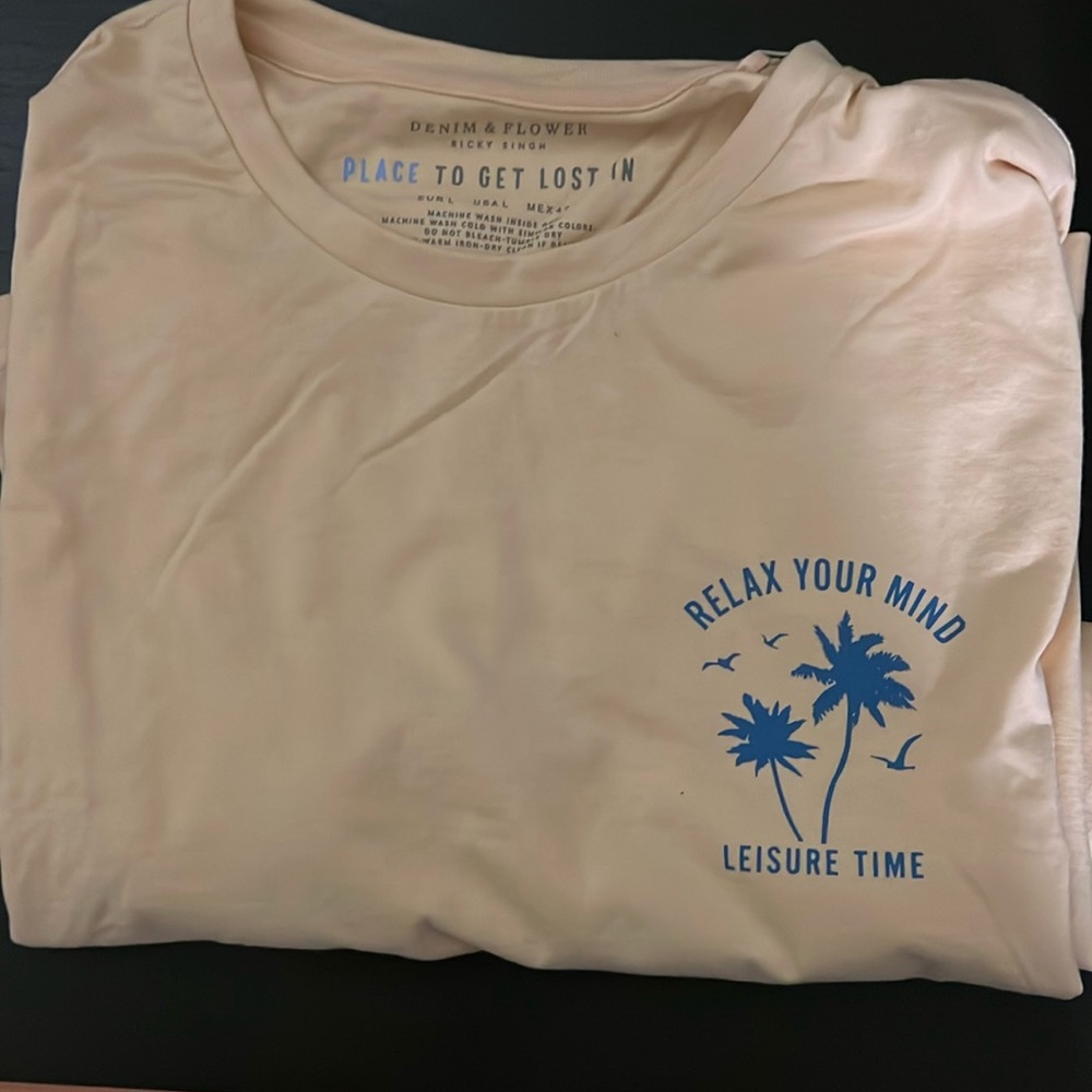 Denim & Flower Place To Get Lost In Tee Large